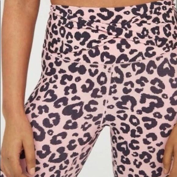 Offline by Aerie Real Me 7/8 Leggings Hi-Rise Size L Pink Leopard Print - Picture 7 of 7